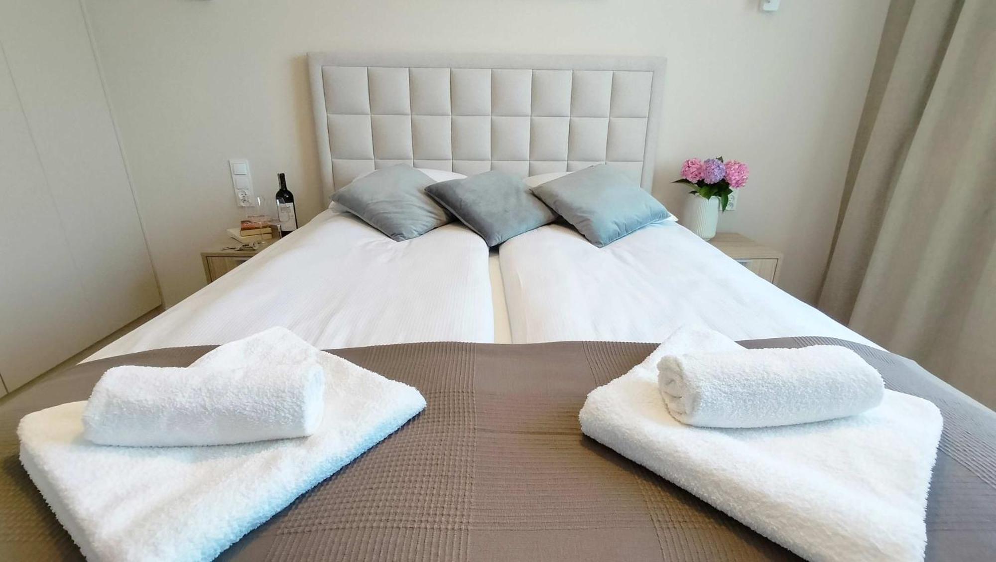 Cicha Przystan Apartamenty Whiteblue Sauna&Fitness&Parking Kołobrzeg Exteriör bild